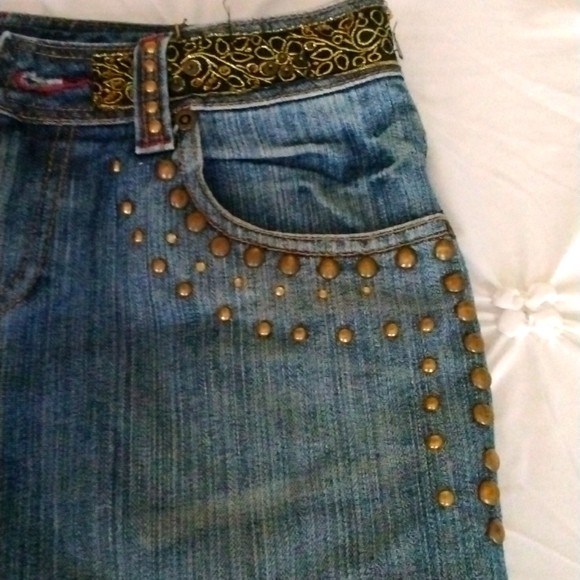 Blues Highrise Jeans - Picture 3 of 7